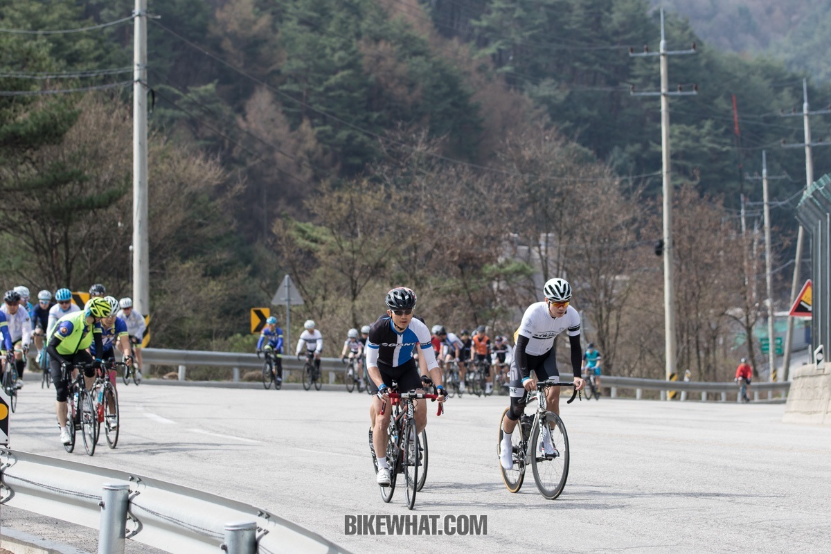 giant_riding_04.jpg