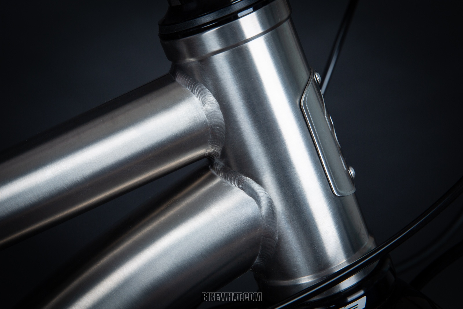 Comete_titanium_04.jpg