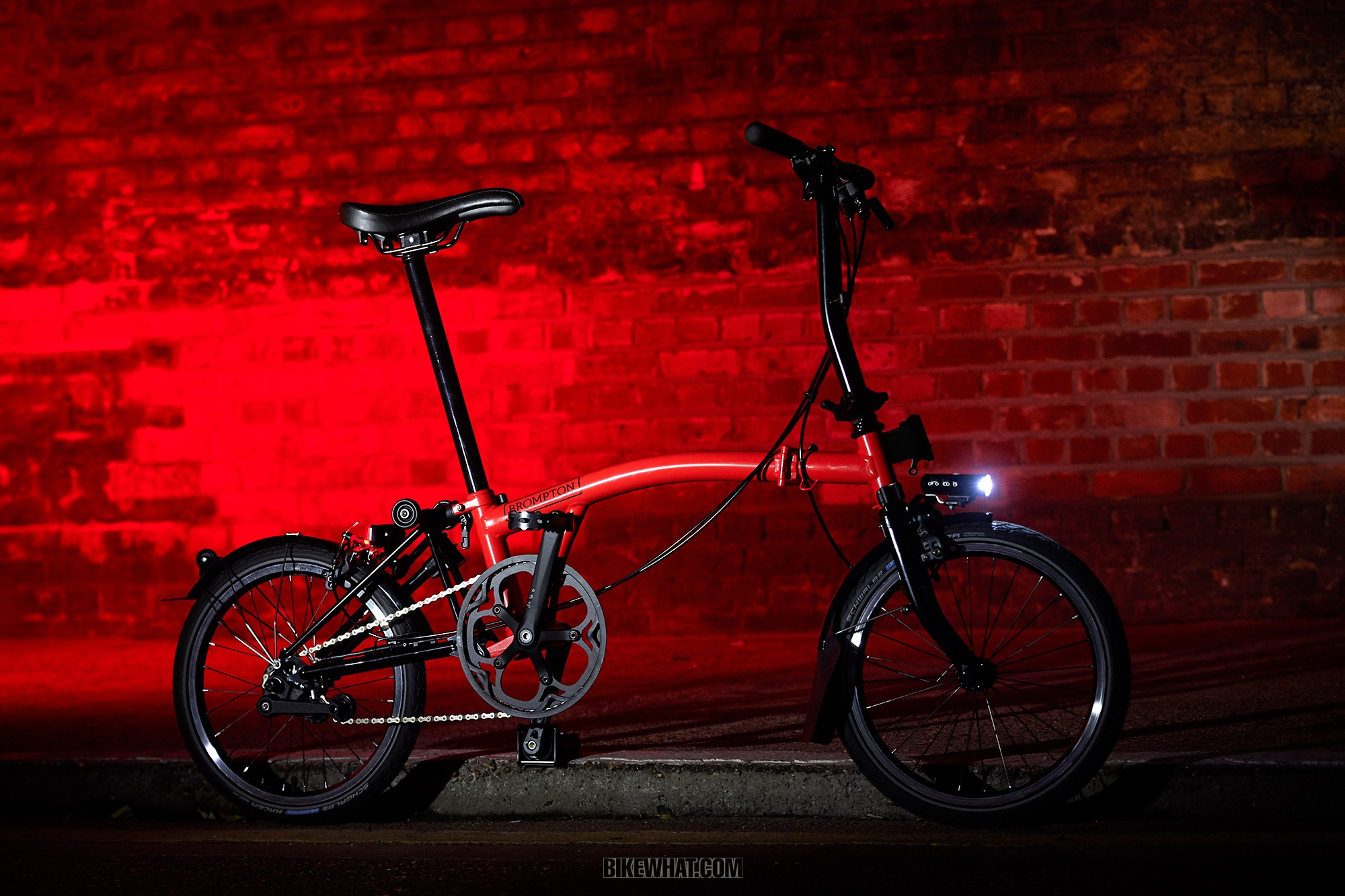 gear_Brompton_black_edition_1.jpg