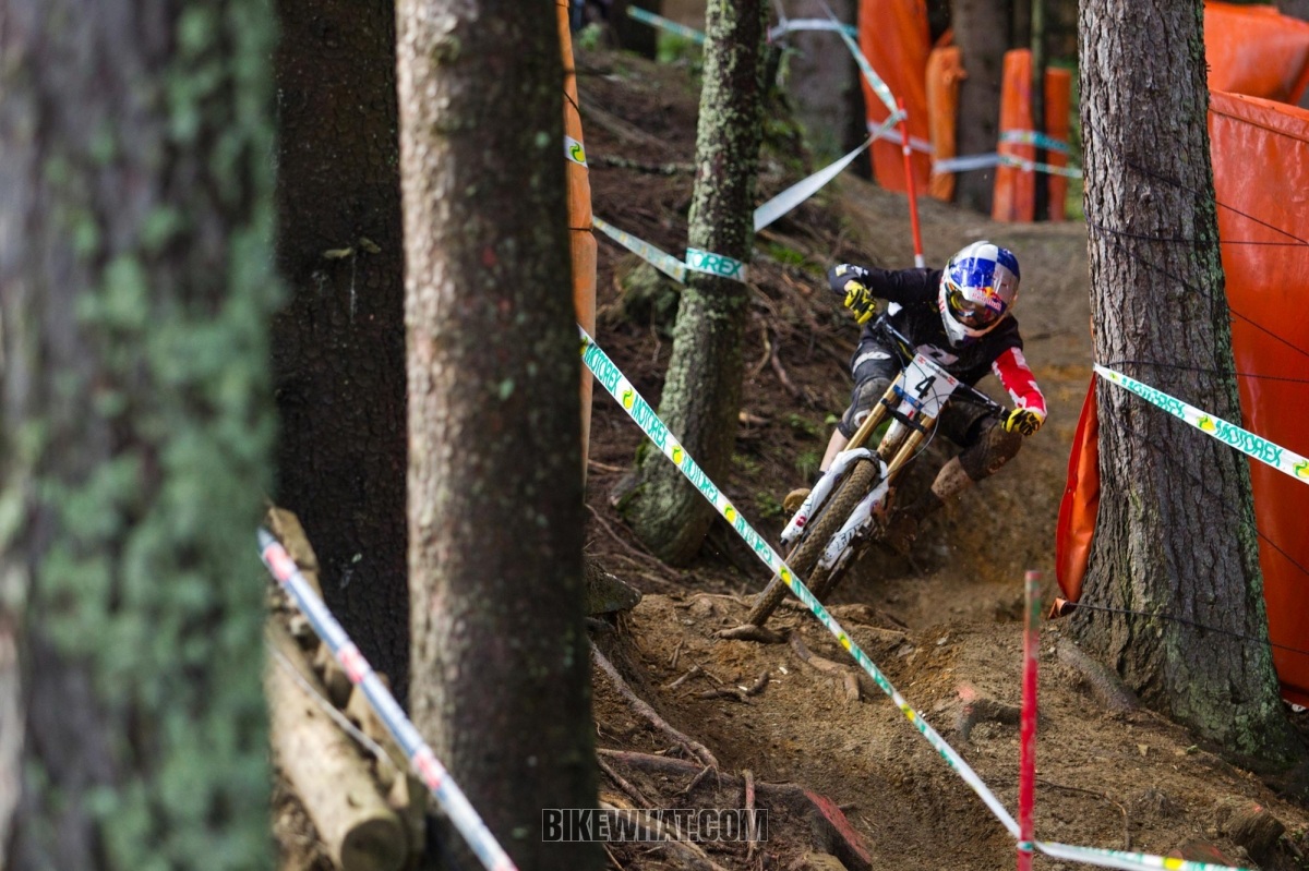 Worlds-2012_DH_Gee-Atherton_by-AleDiLullo-7280.jpg