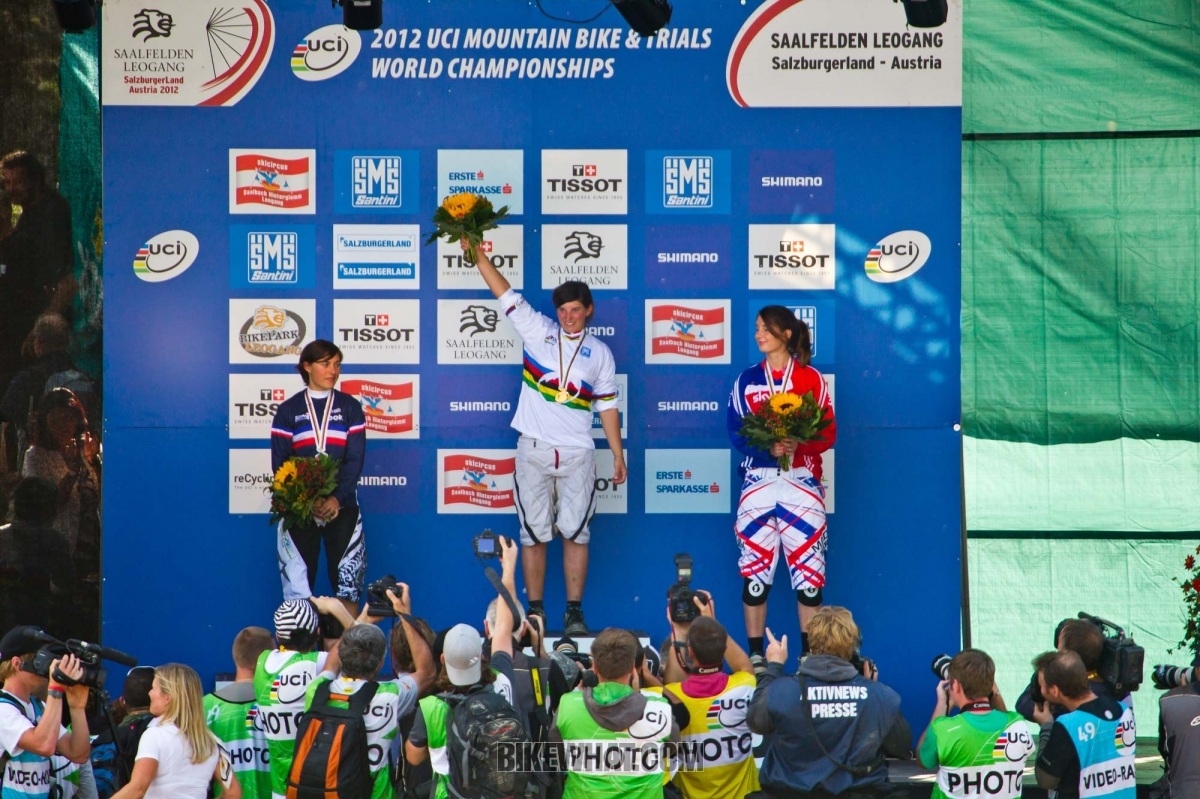 Worlds-2012_DH_Women-Podium_by-AleDiLullo-8059.jpg