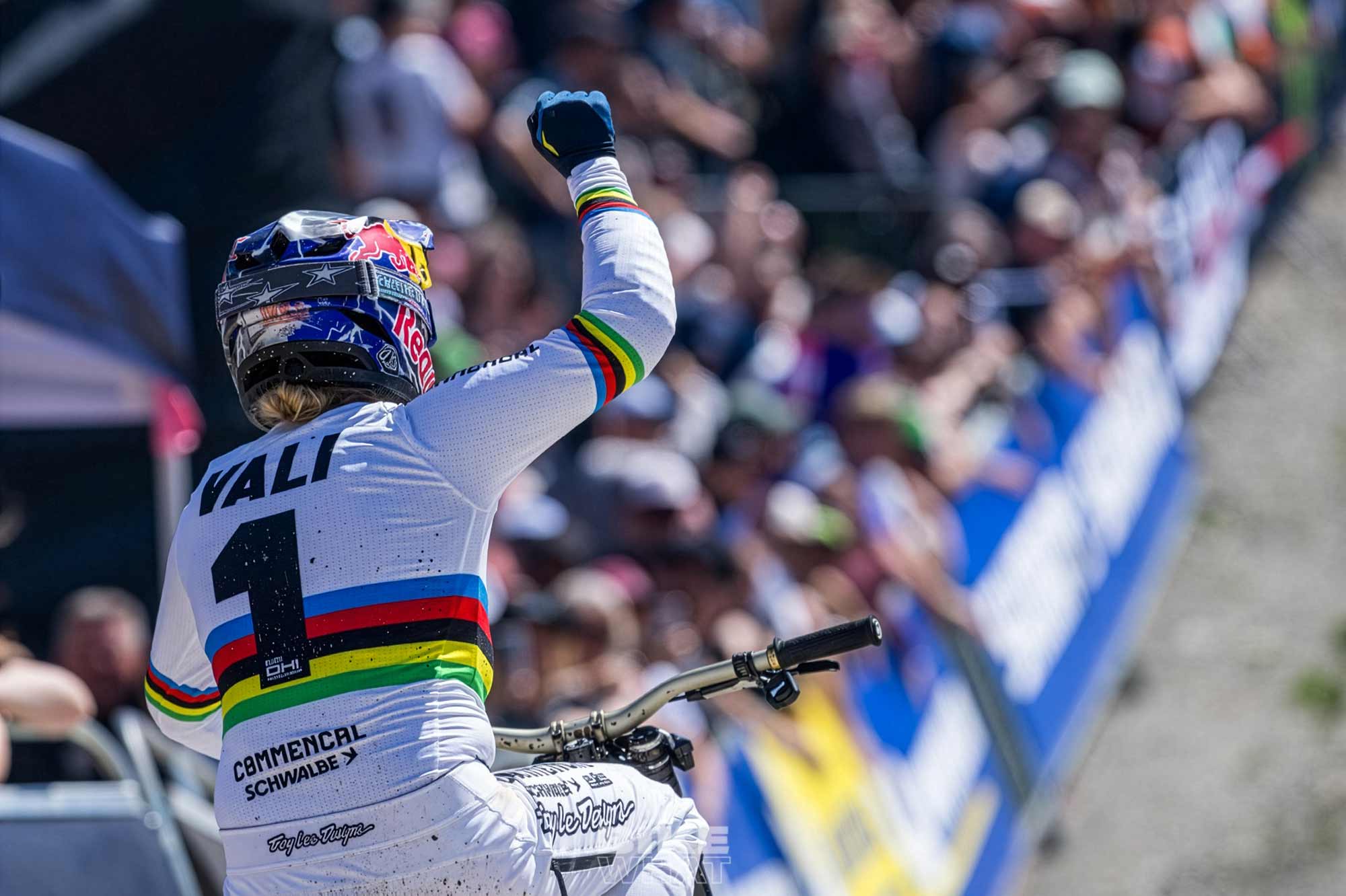 횔·아일스, 브아시와 리스베스 레오강 월드컵 제패 이미지 news_WHOOP-UCI-Mountain-Bike-World-Series._Leogang_1