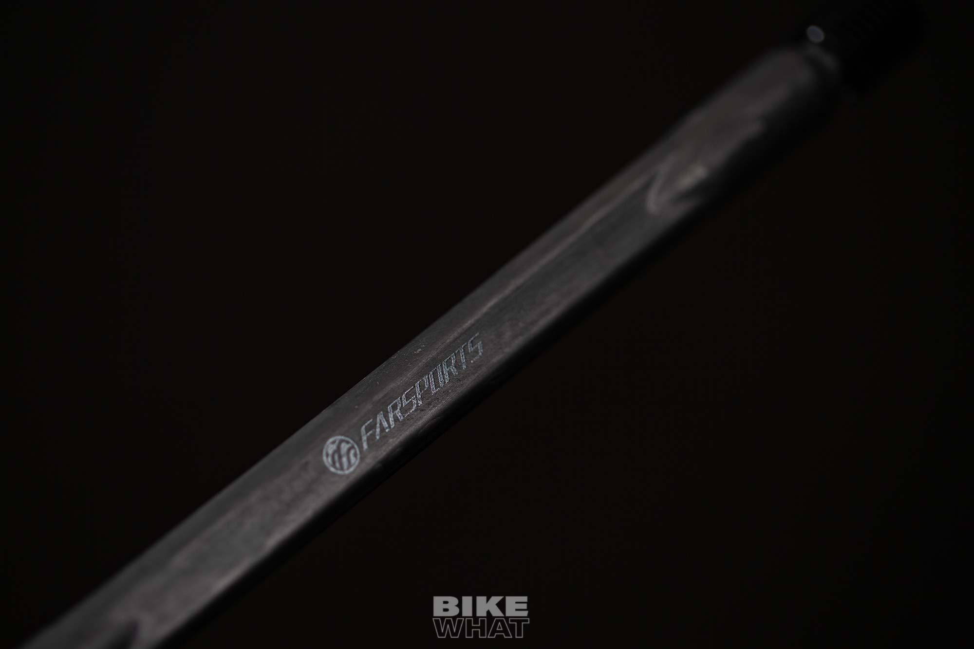 파스포츠 × 임토스 초경량 카본 스루액슬 이미지 gear_farsports_imtos_carbon_thru_axle_5