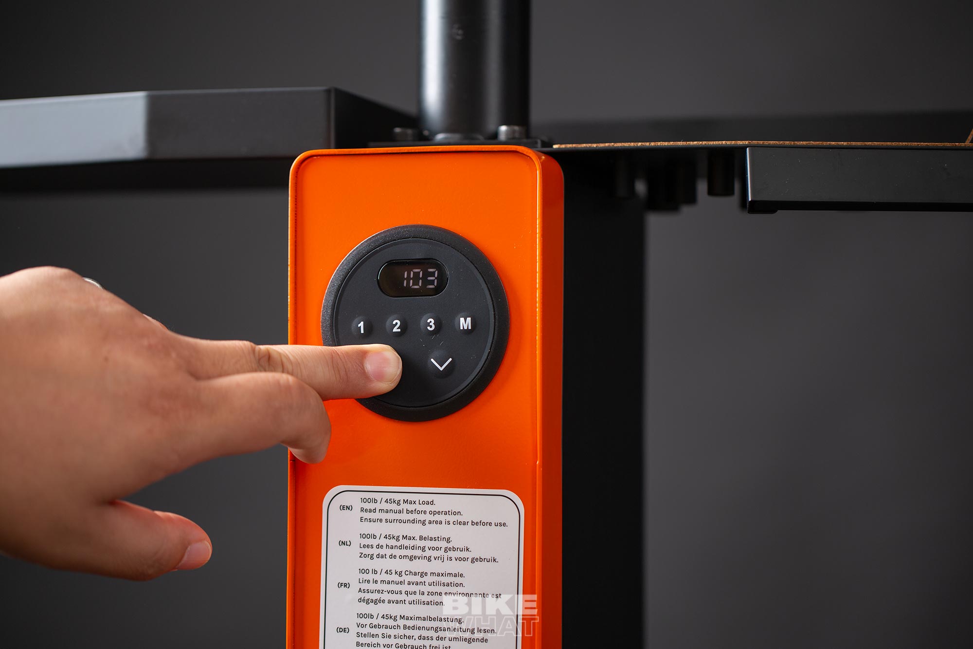 렘코 전동 바이크 리프트 리페어 스탠드 이미지 gear_remco_electric_bicycle_repair_stand_6