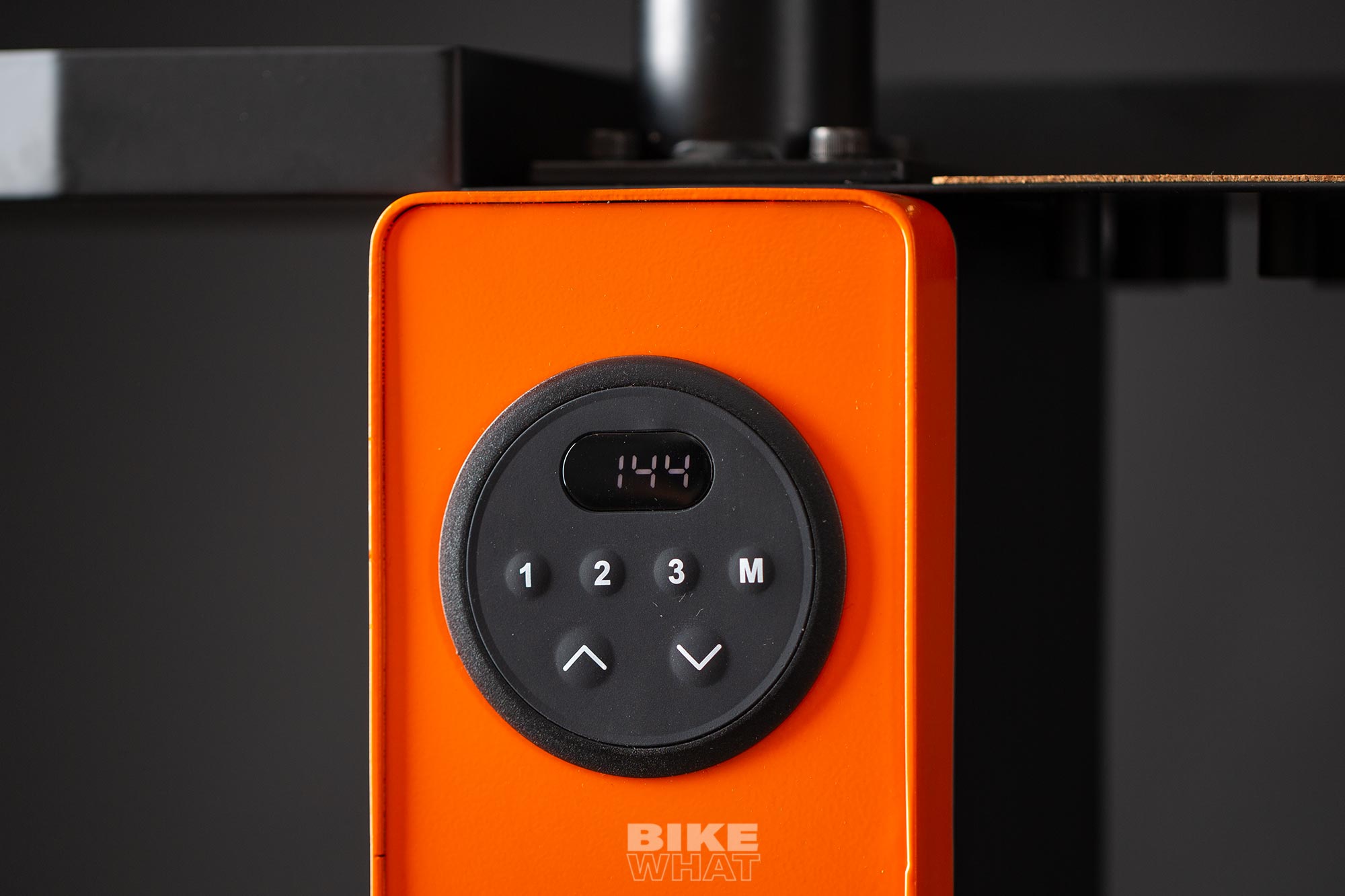 렘코 전동 바이크 리프트 리페어 스탠드 이미지 gear_remco_electric_bicycle_repair_stand_7